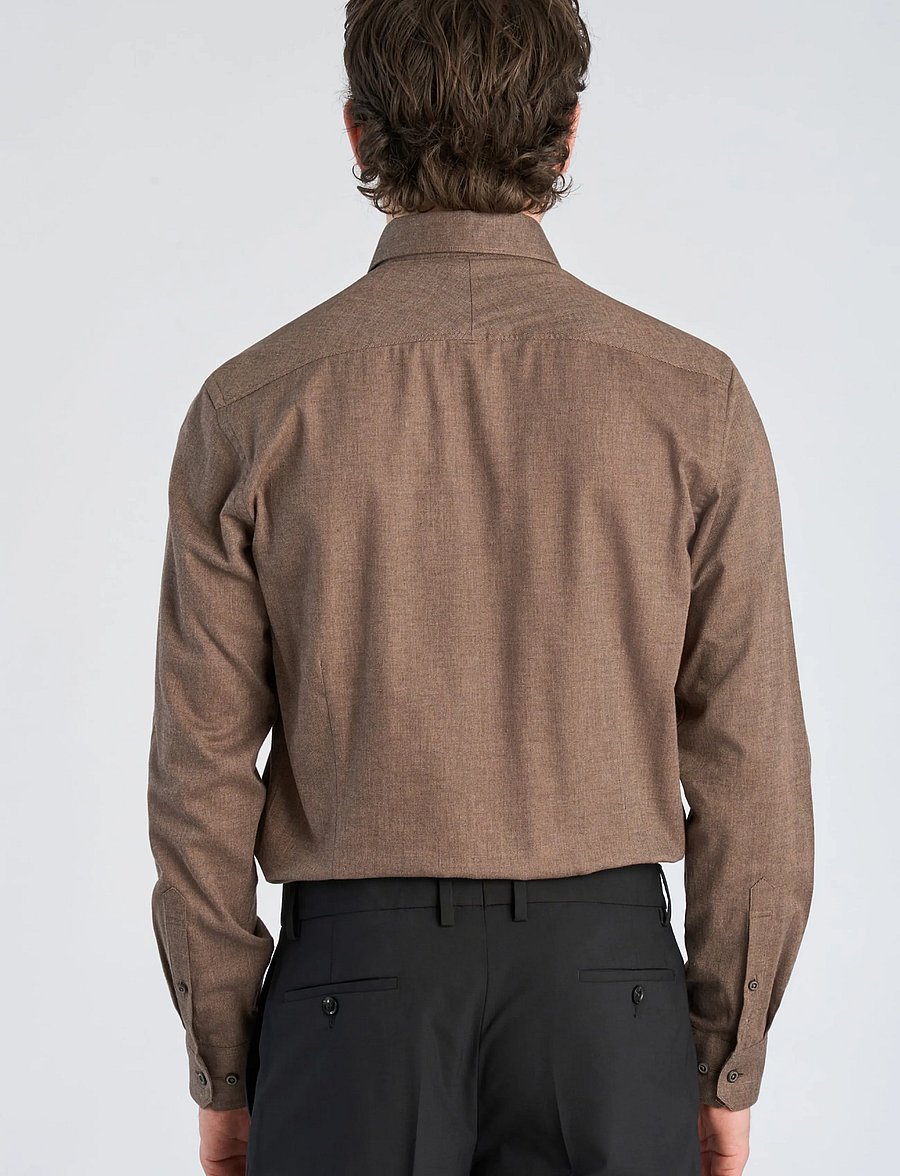 Lindbergh Black - 1927: Cashmere touch soft collar shirt WF L/S - formal shirts - dk sand mel - 4