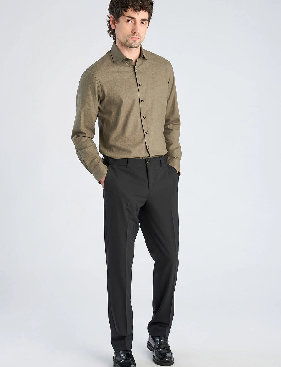 Lindbergh Black - 1927: Cashmere touch soft collar shirt WF L/S - kostymskjortor - olive mel - 0