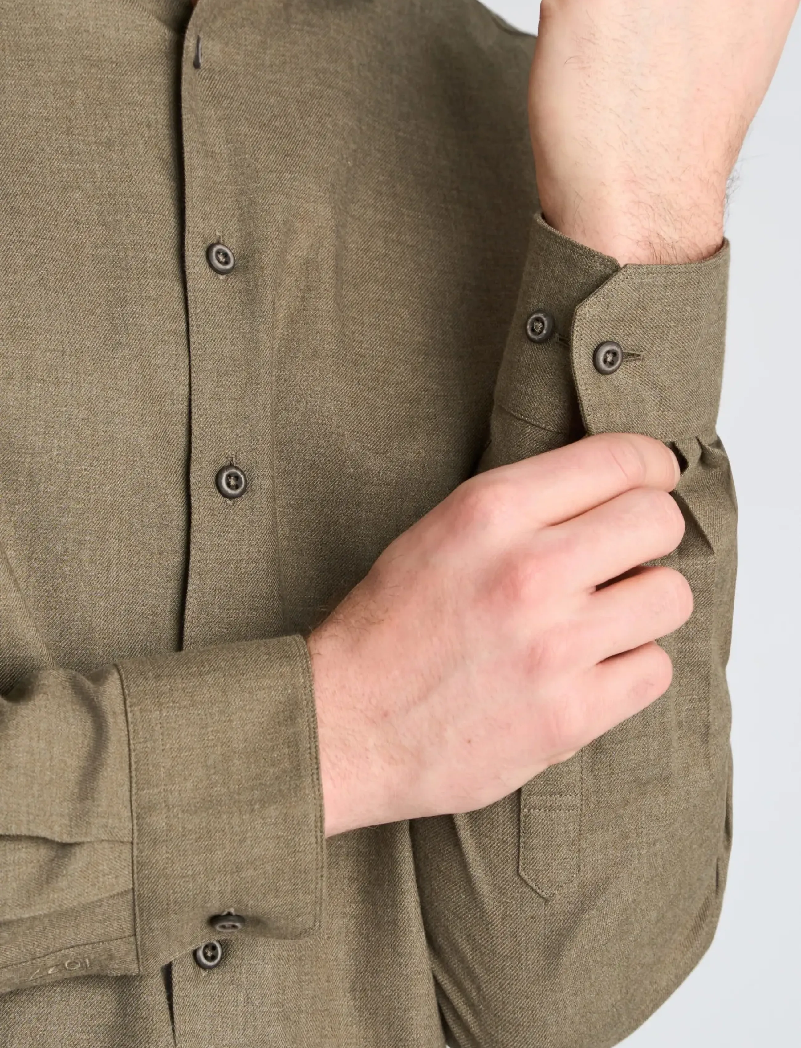 Lindbergh Black 1927: Cashmere touch soft collar shirt WF L/S - Formelle skjorter - OLIVE MEL / khaki/green