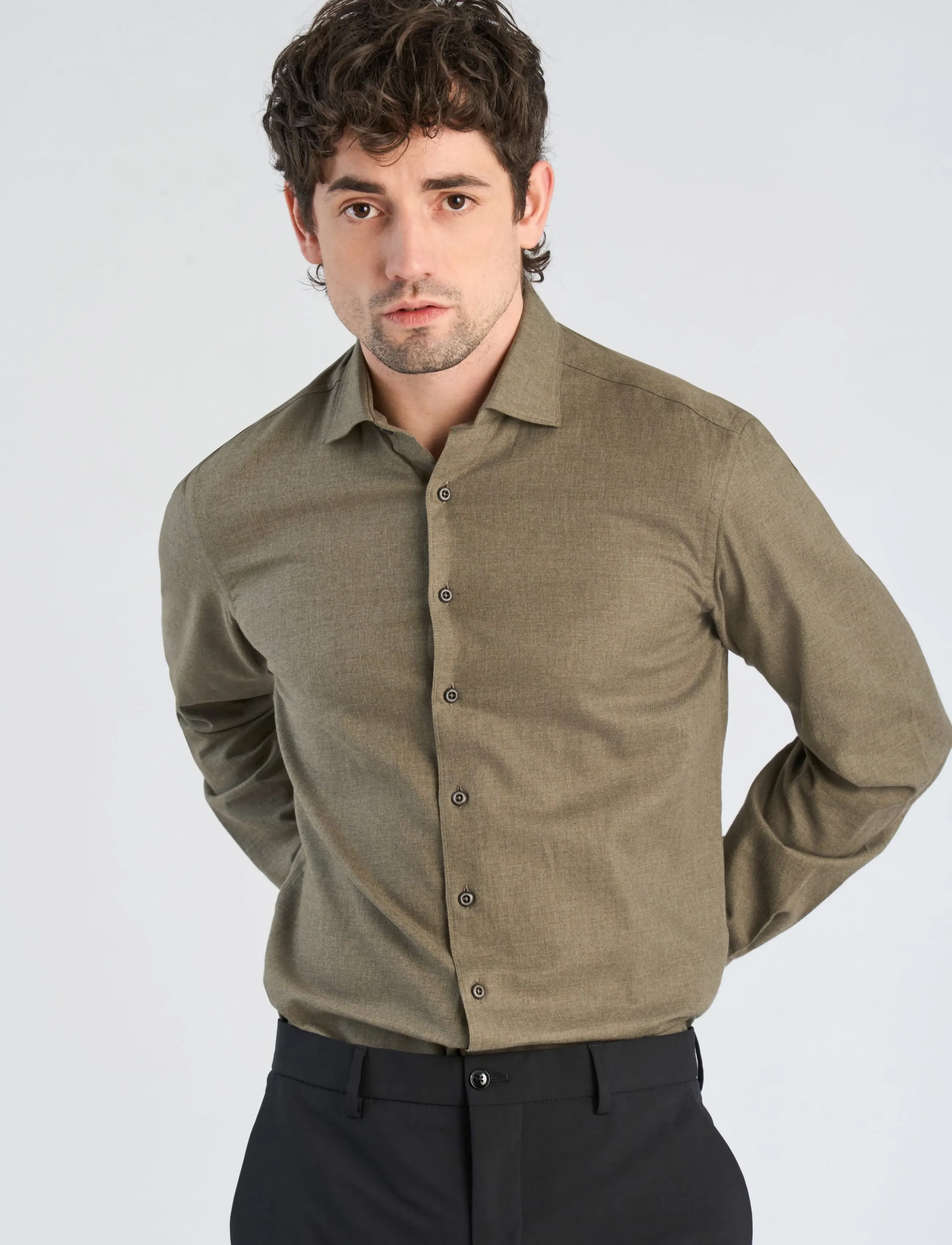 Lindbergh Black - 1927: Cashmere touch soft collar shirt WF L/S - kostymskjortor - olive mel - 3