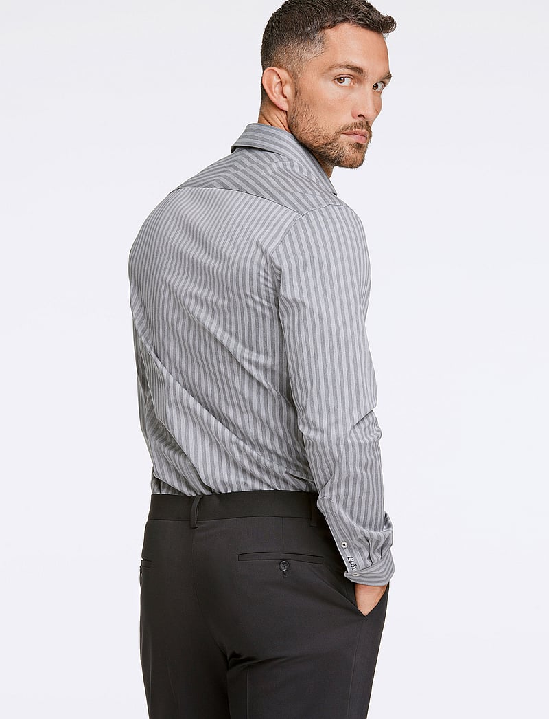 Lindbergh Black - 1927: Shirt L/S - pidulikud särgid - lt grey - 3