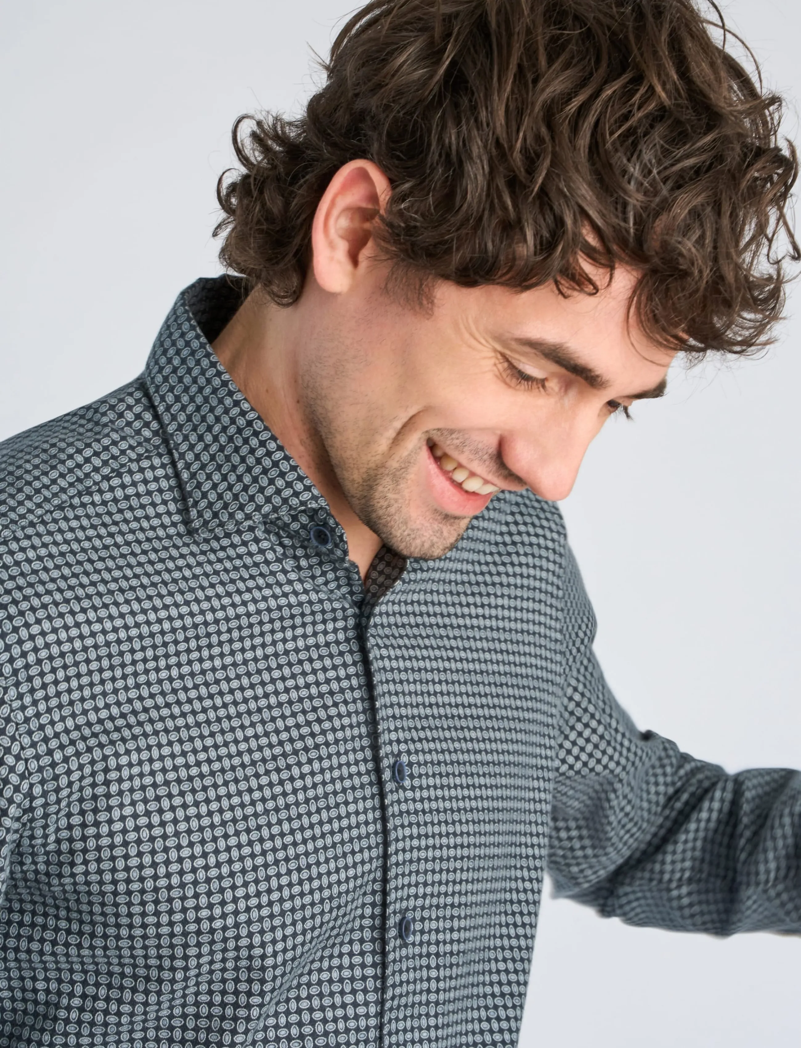 Lindbergh Black - 1927: Cashmere touch twilll AOP shirt WF L/S - kostymskjortor - navy - 5
