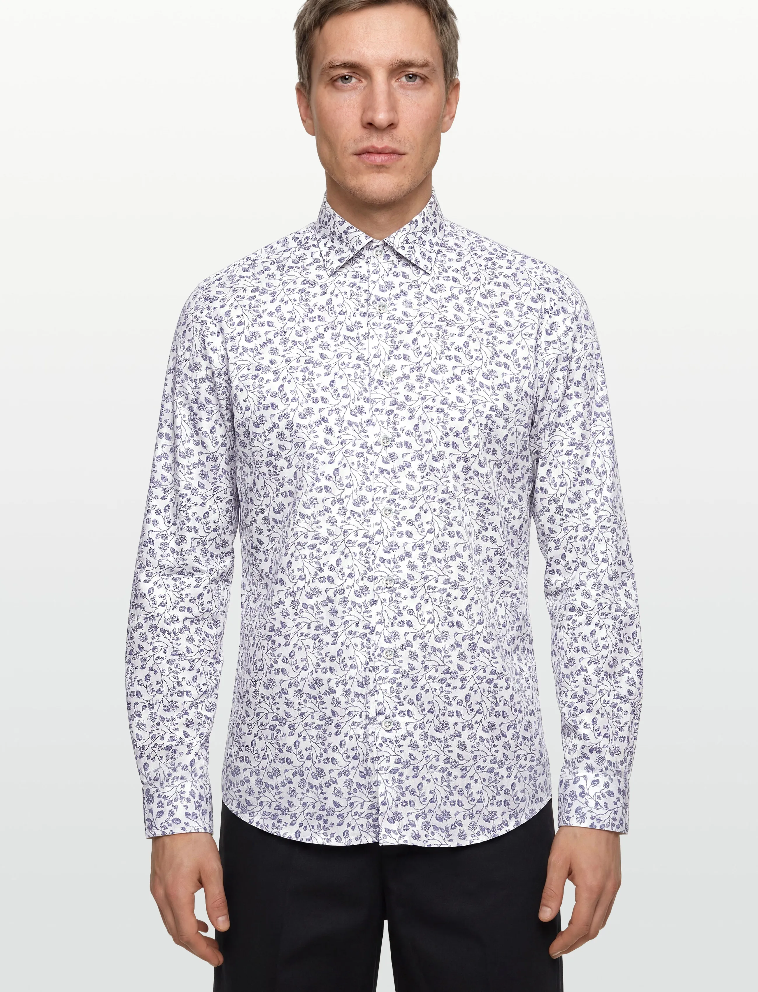 Lindbergh Black 1927: Aop Shirt Wf L/S mönstrade skjortor herr – bild 2