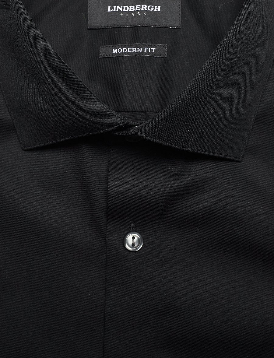 Lindbergh Black - Technical :Cut away collar, tailor fit cotton shirt, WF LS - formelle skjorter - black - 3