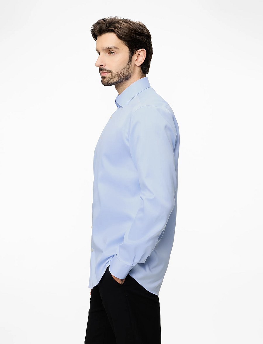Lindbergh Black - Technical :Cut away collar, tailor fit cotton shirt, WF LS - formelle skjorter - light blue - 3