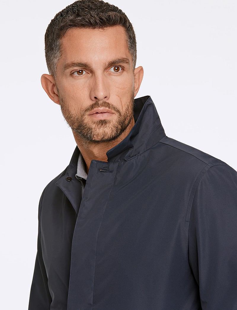 Lindbergh Black - Water repellent mac coat - Õhukesed mantlid - dk navy - 5