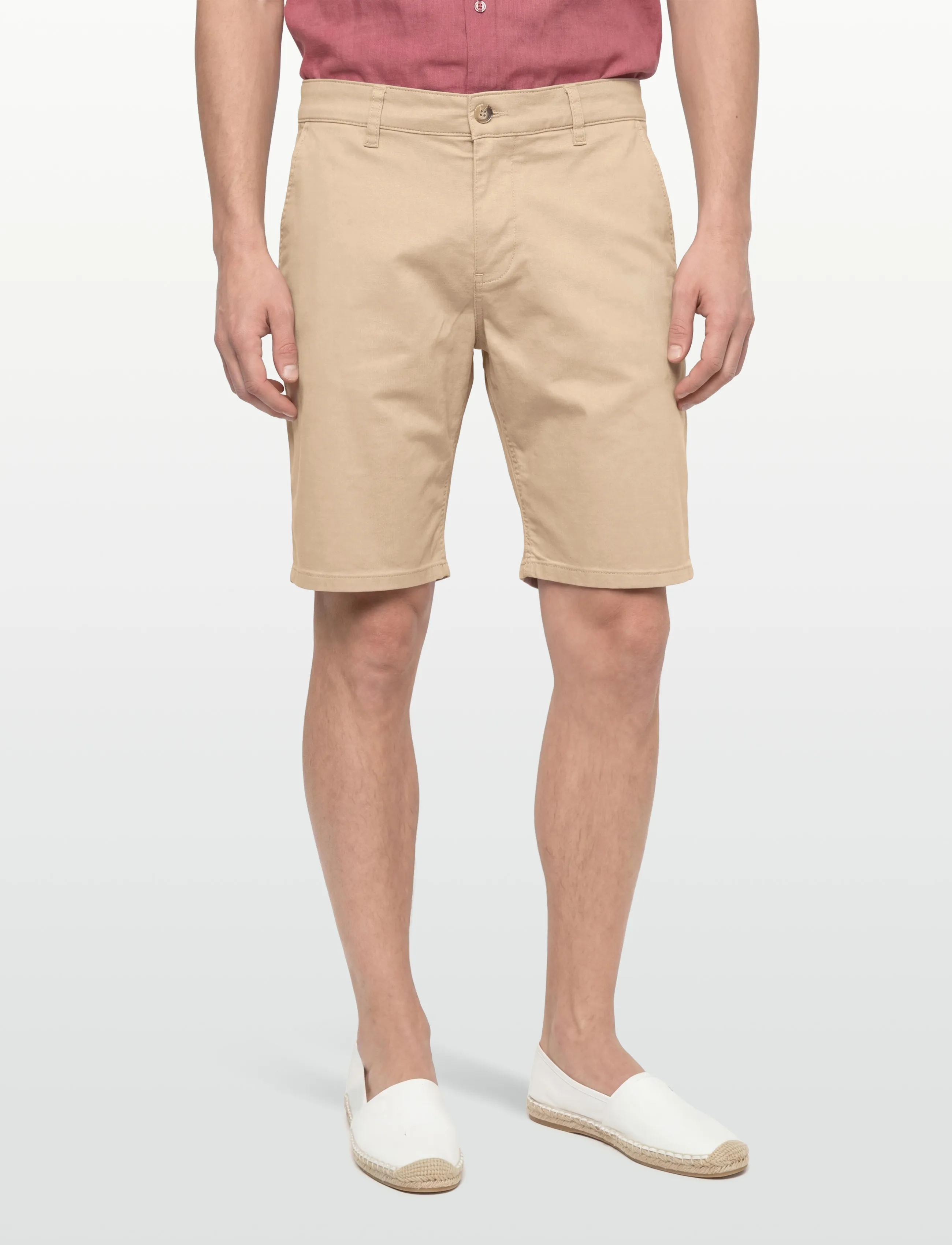 Lindbergh Black - 1927: Cashmere touch superflex chi - chinos shorts - sand - 3