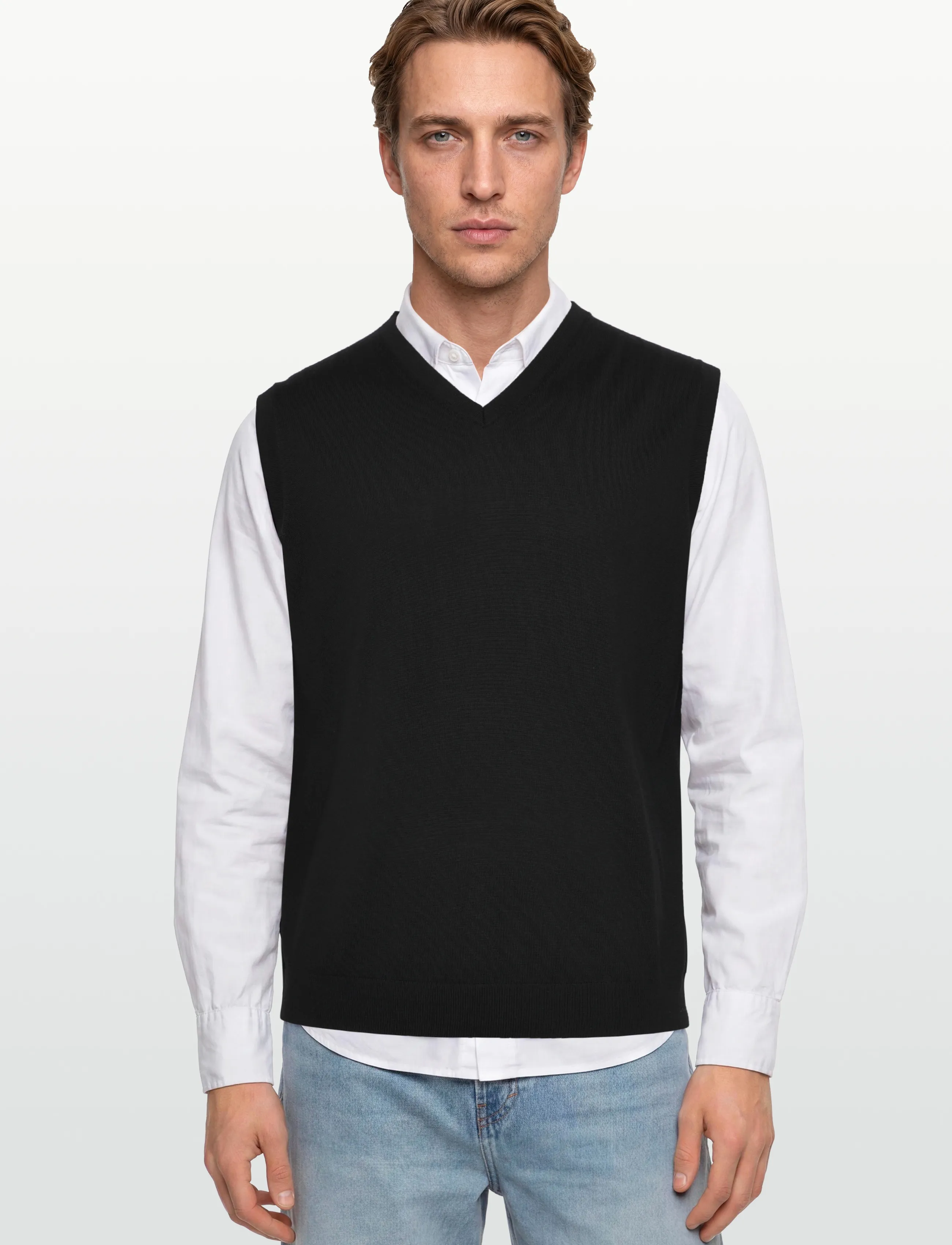 Lindbergh Black - 100 % merino v-neck slipover - strikveste - black - 3