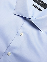 Lindbergh Black - Plain fine twill shirt, WF LS - basic shirts - light blue - 4