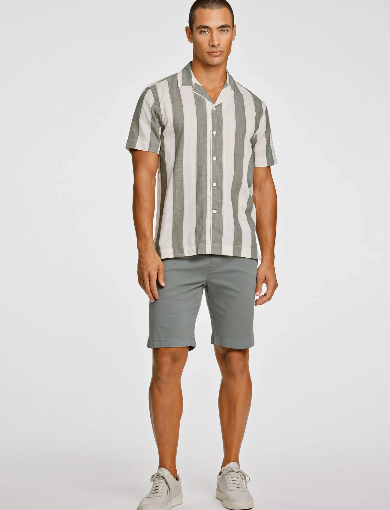 Lindbergh Striped Linen/Cotton Shirt S/Sstriped Linen/Cotton Shirt S/S - - S 1