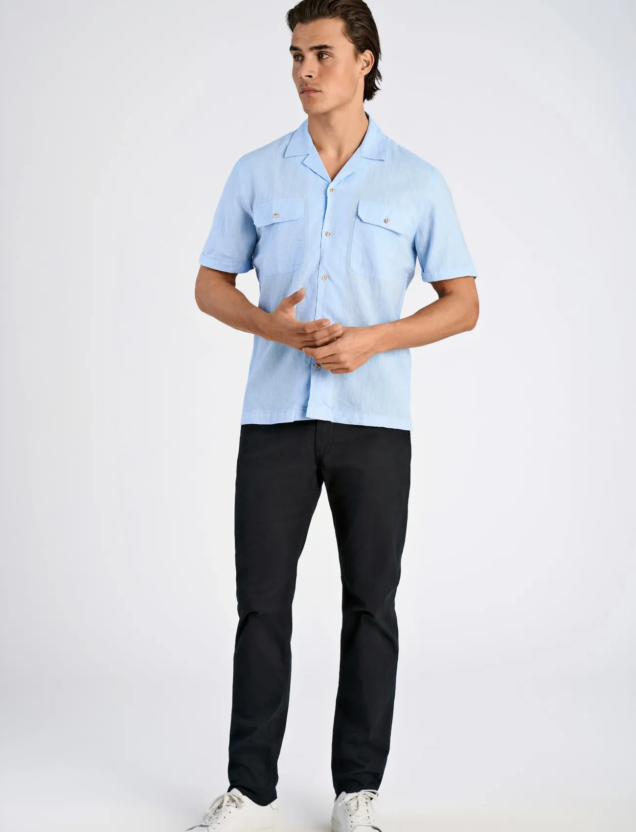 Lindbergh Cotton/Linen Resort Shirt S/S - Navy - S 1