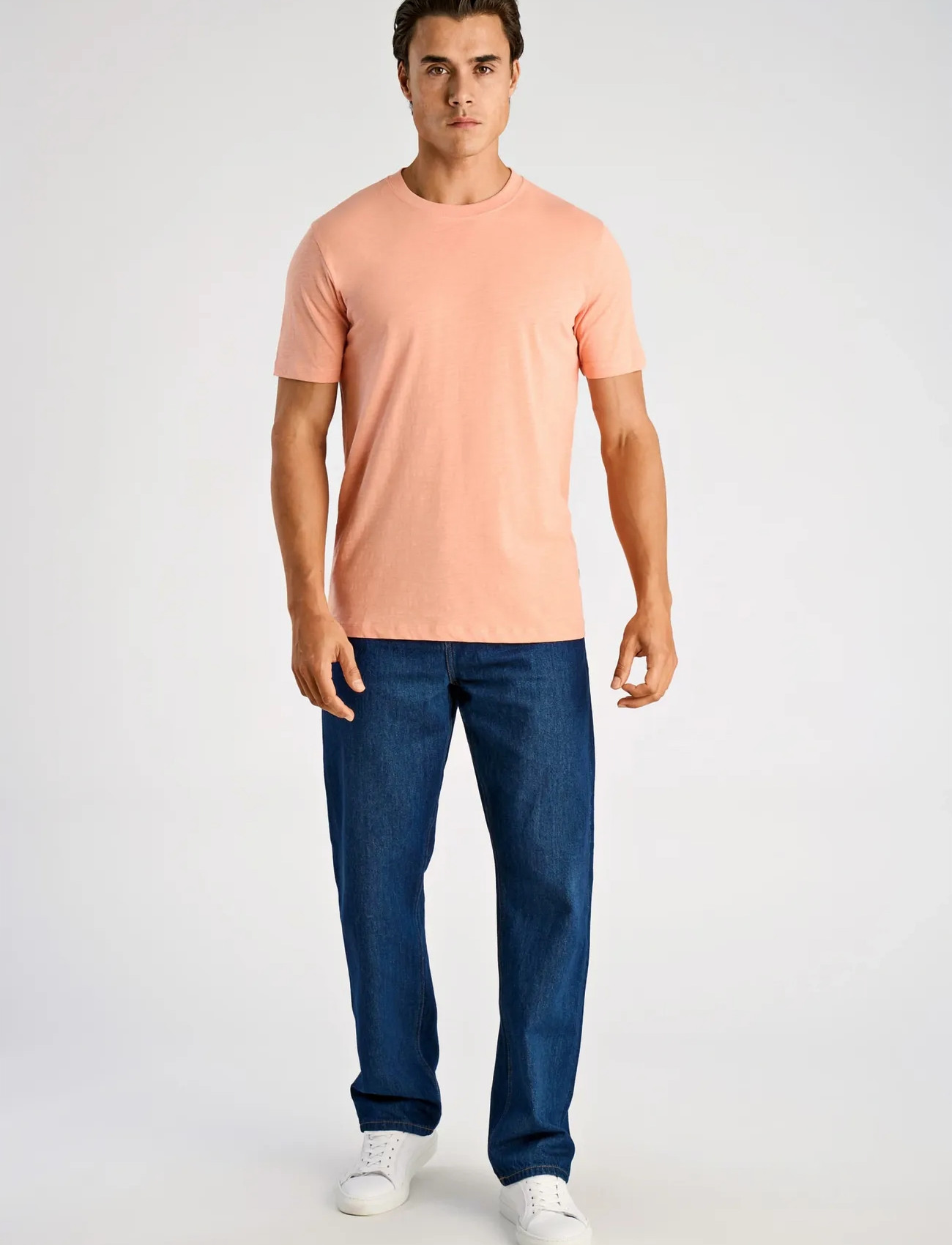 Lindbergh Organic Slub Yarn O-Neck Tee S/S - - M 1