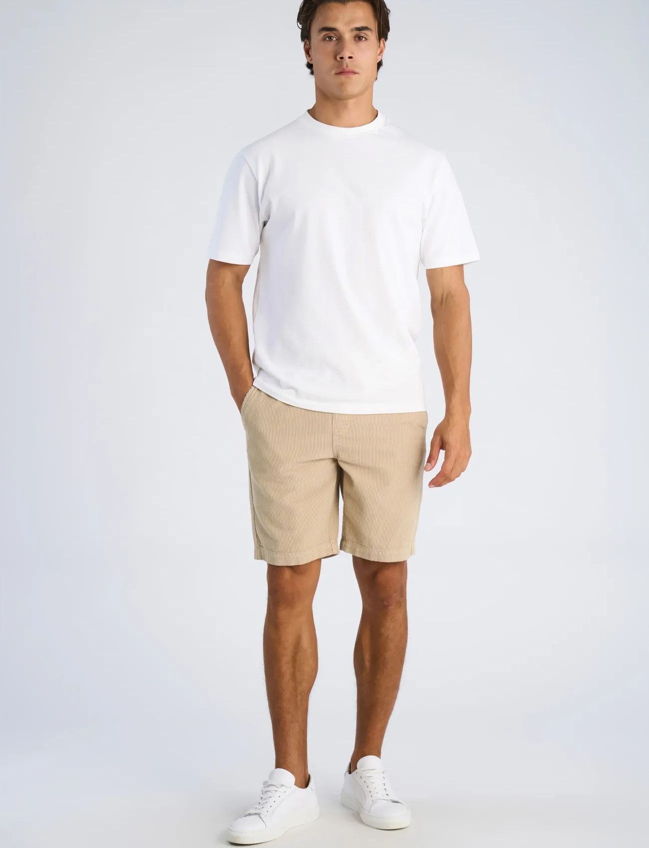 Lindbergh Corduroy Shorts - - M 1