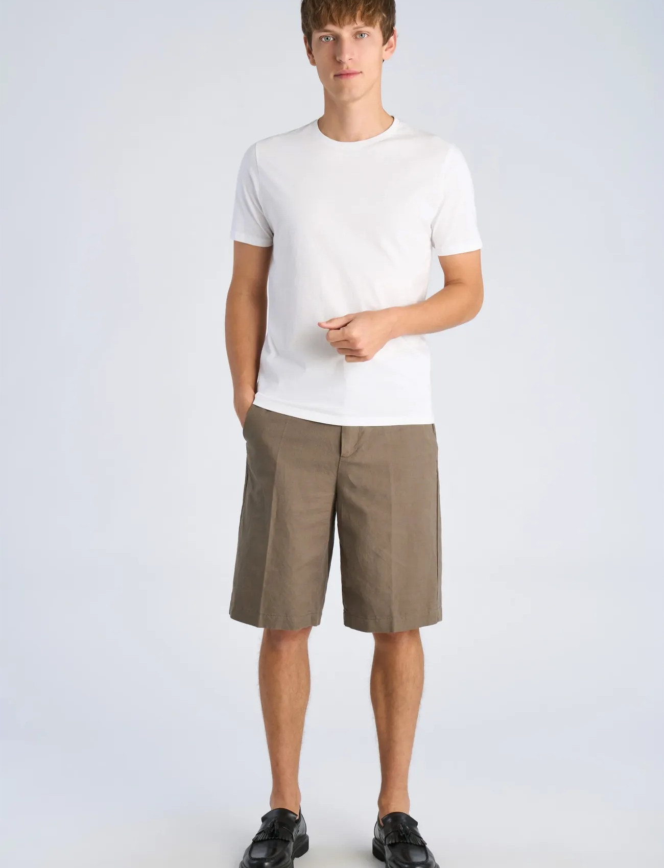 Khaki green