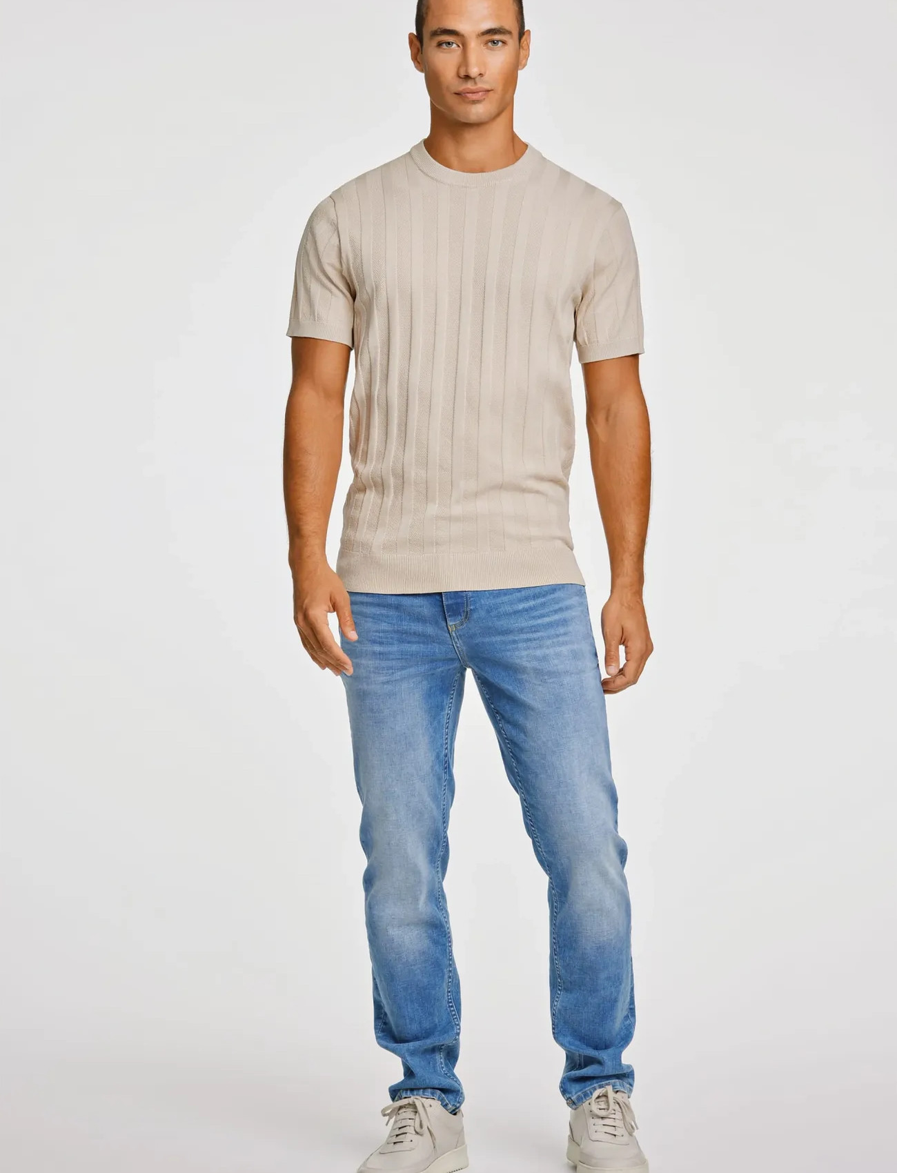 Lindbergh Knitted Crew Neck T-Shirt - Beige - S 1