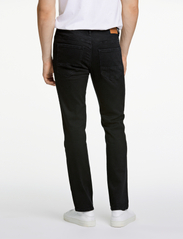 Lindbergh - Tapered Fit Superflex Jeans - slim jeans - cold black - 4