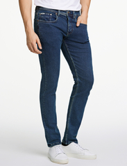 Lindbergh - Tapered Fit Superflex Jeans - džinsa bikses ar tievām starām - easy blue - 3