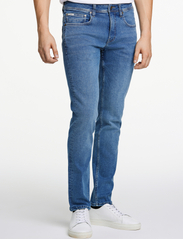 Lindbergh - Tapered Fit Superflex Jeans - slim fit jeans - medium blue - 3