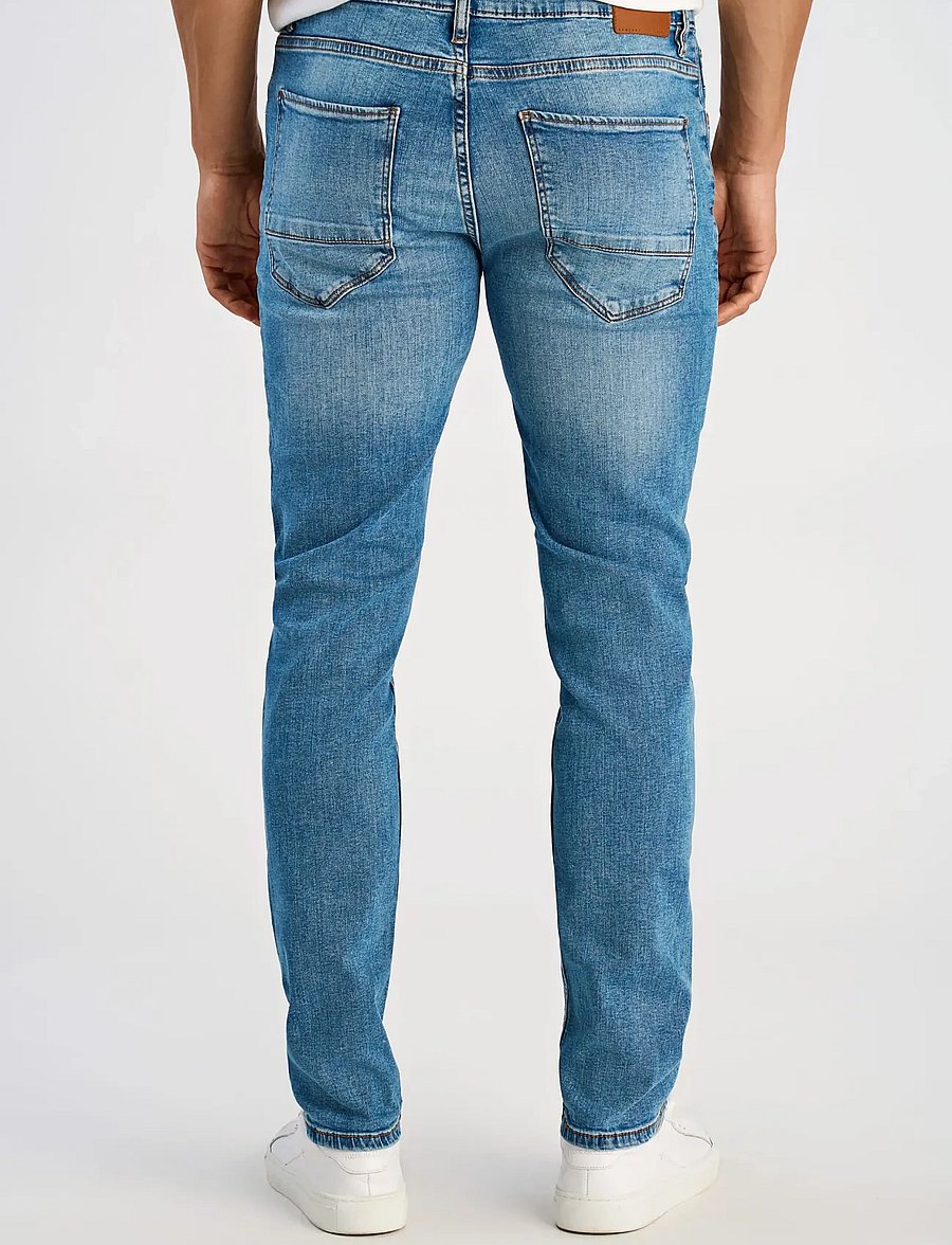 Lindbergh - Superflex jeans - tapered jeans - pale blue - 4