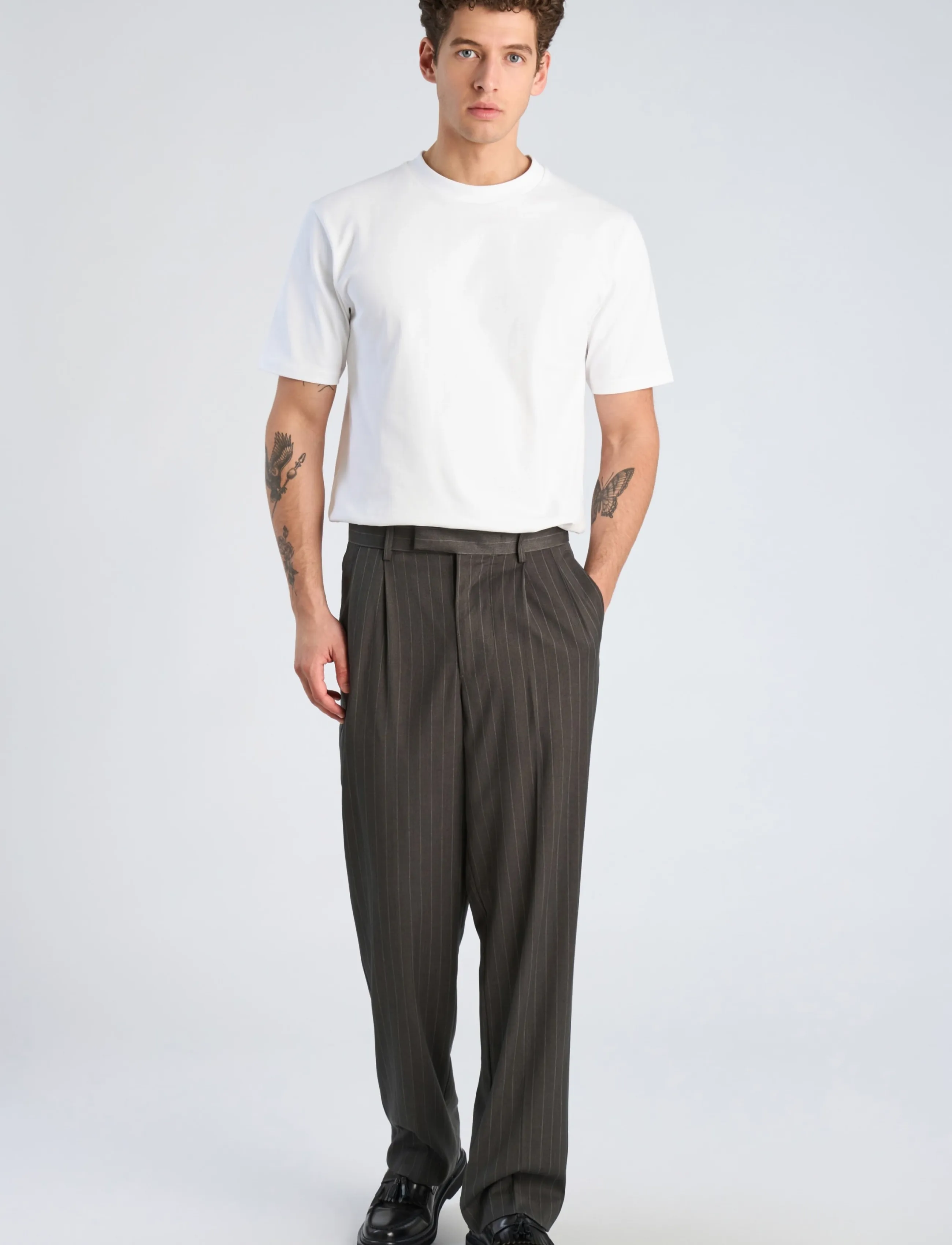 Lindbergh Striped pleated wide fit pants - Suit trousers - DK GREY MEL / grey