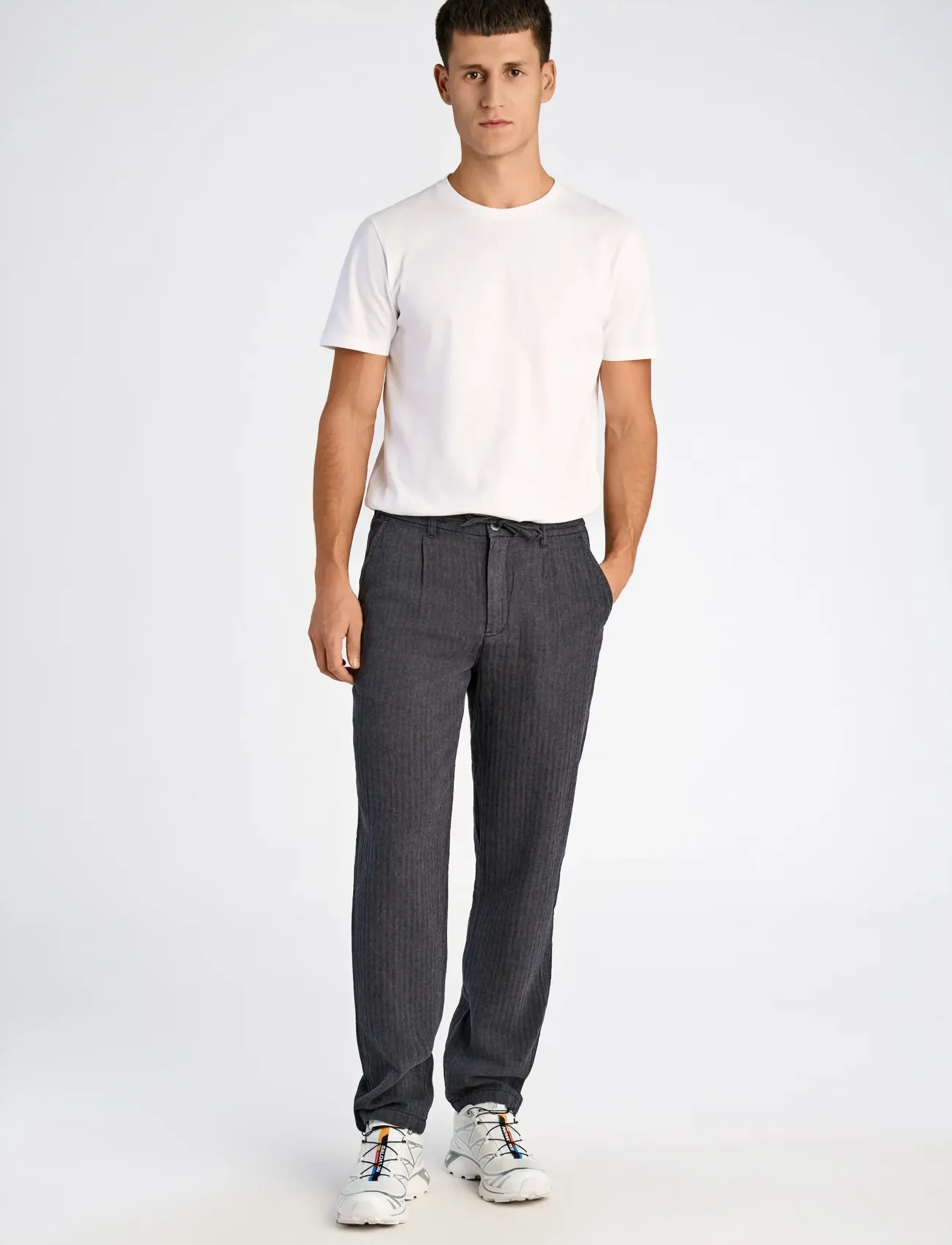 Lindbergh Linen Blend Herringbone Pants, Mænd, Hørblends Sildebens Snørebukser, Sort, Str: M