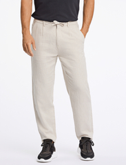 Lindbergh - Linen blend herringbone pants - linen trousers - lt stone - 2