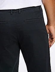Lindbergh - Wide fit pants - chino's - black - 6