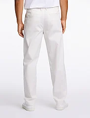 Lindbergh - Wide fit pants - chinos - off white - 3