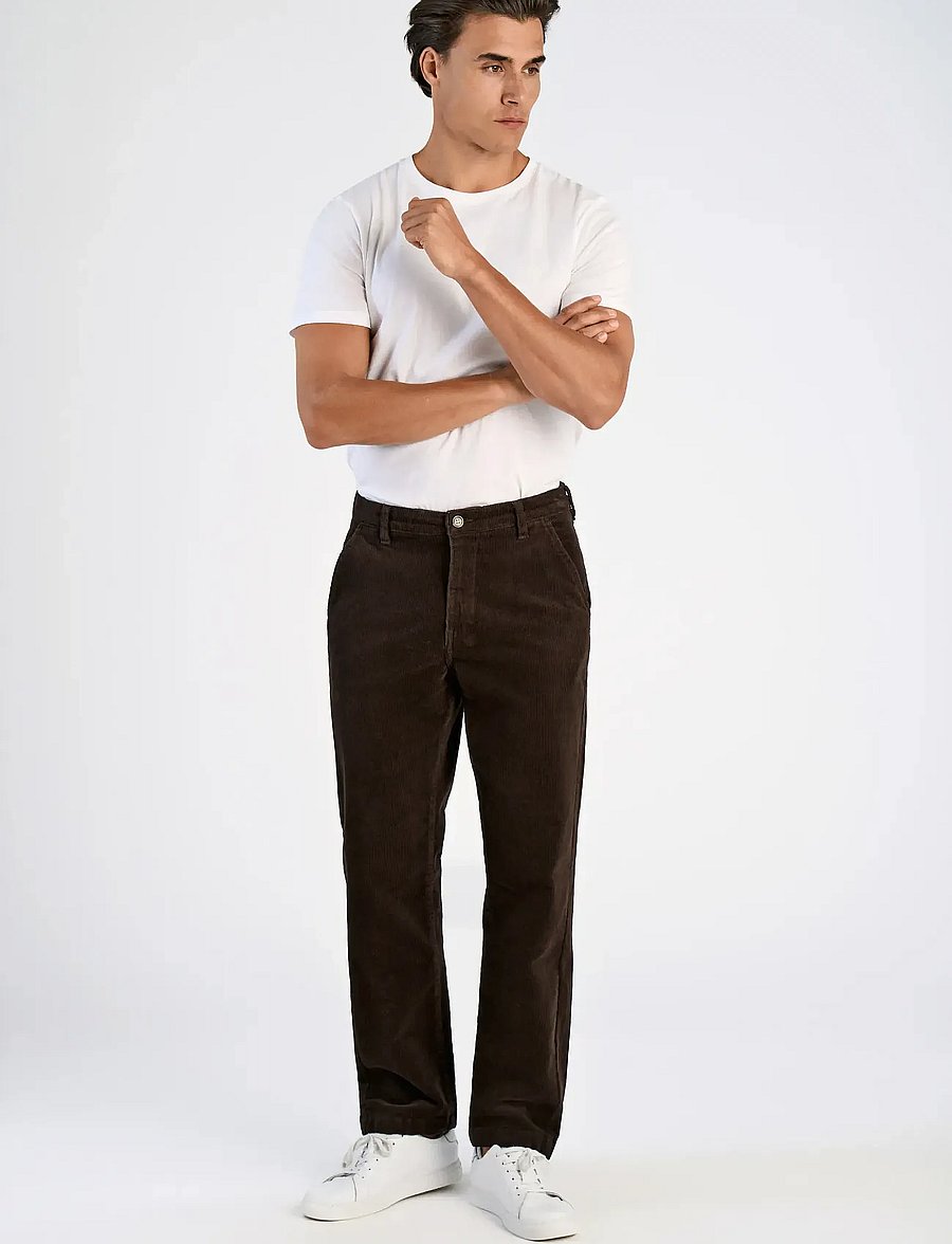 Lindbergh - Superflex corduroy chino pants - chinos - dk brown - 0