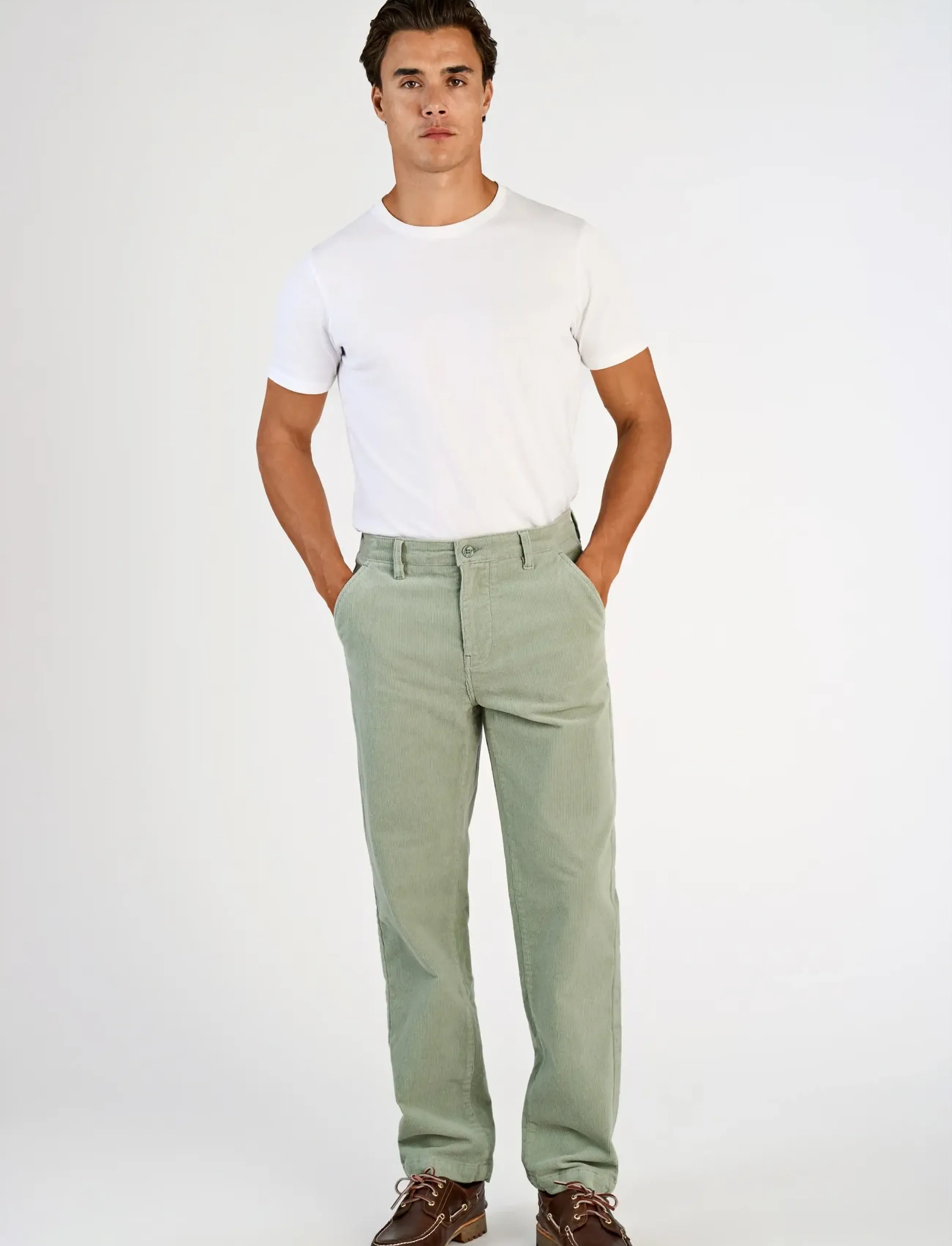 Lindbergh Superflex Corduroy Chino Pants, 32 x 32, Green, Bukser > Afslappet, Herre