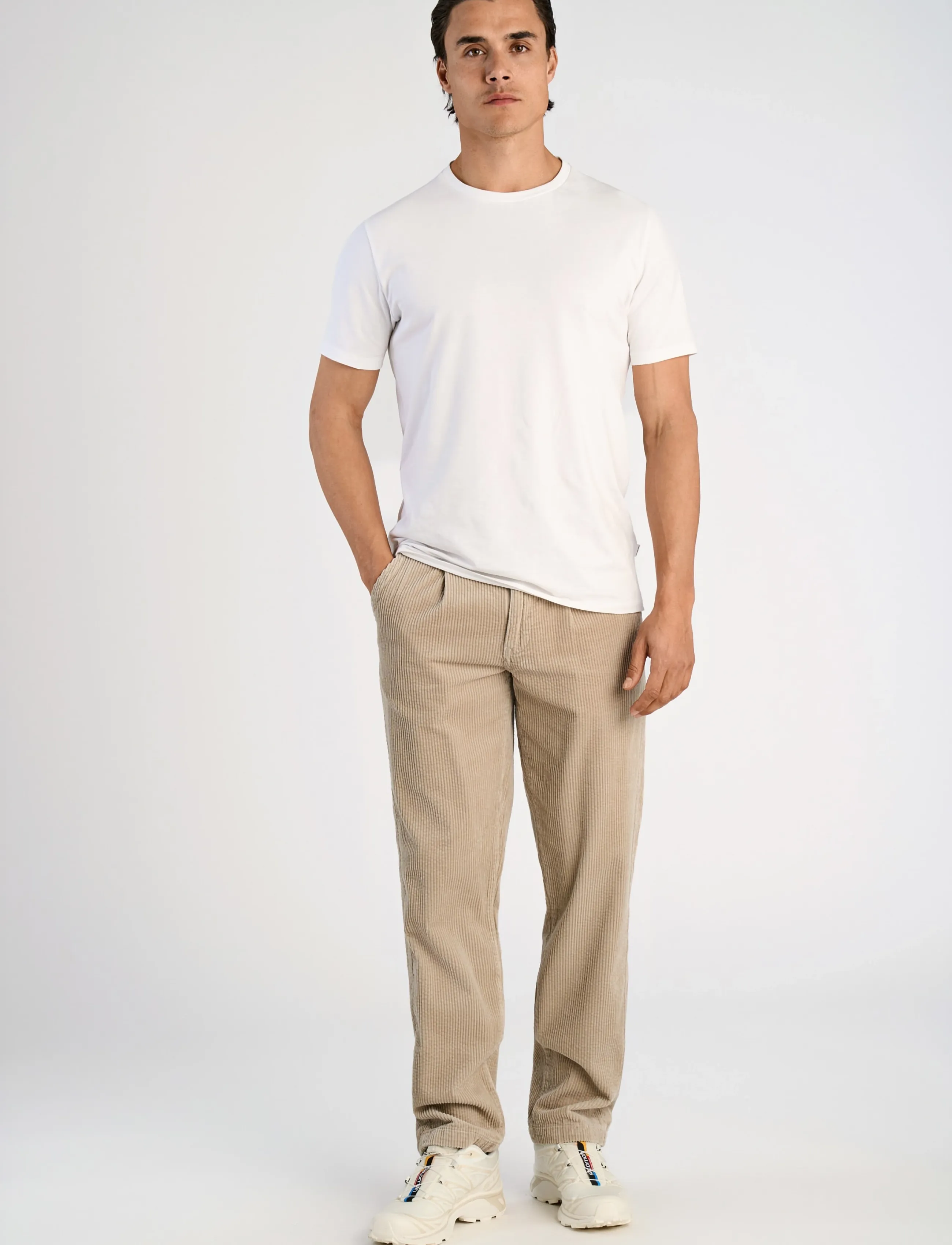 Lindbergh Seersucker corduroy chino pants - Chinos - LT STONE / beige
