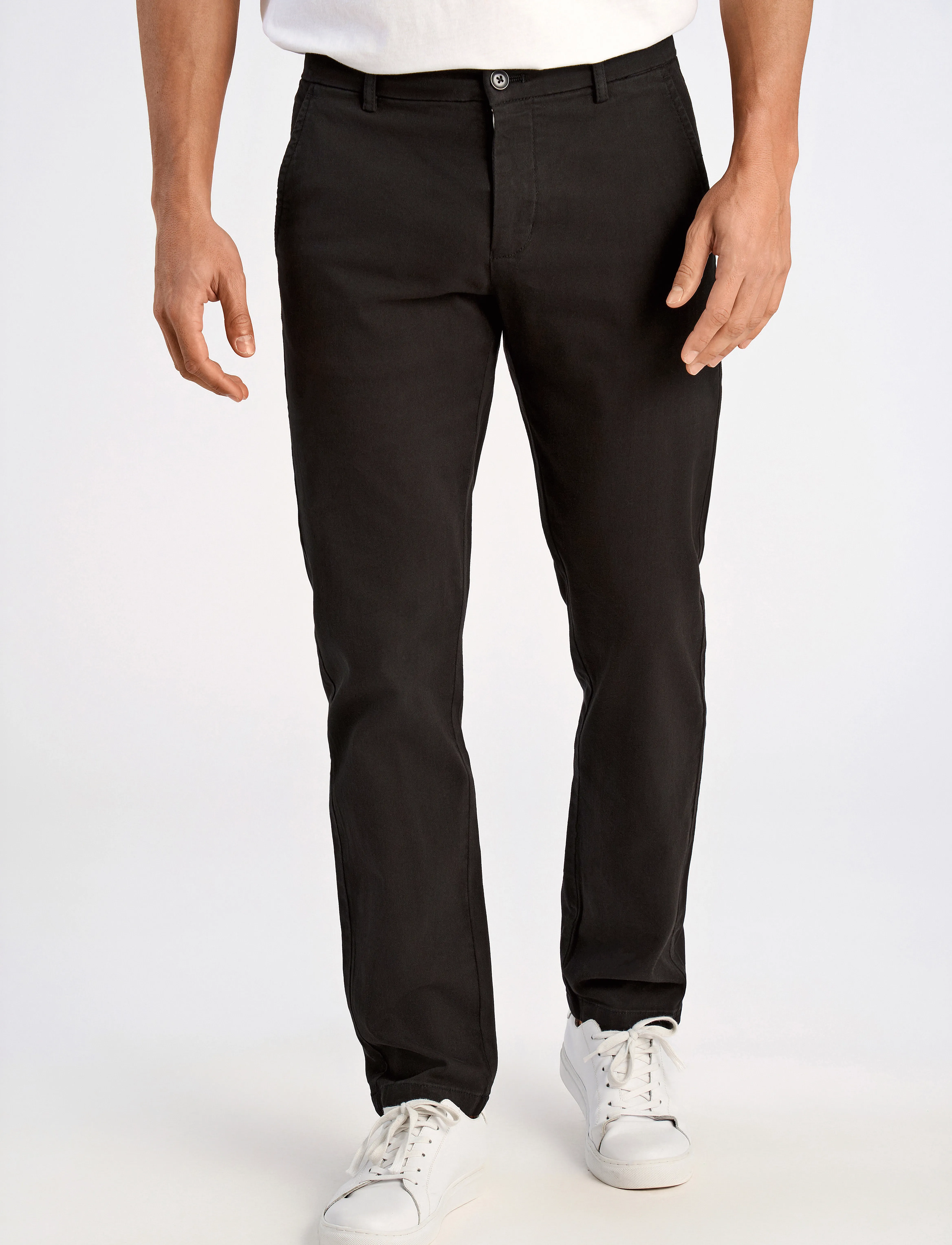 Lindbergh - Superflex chino pants - Ülikonnapüksid - black - 3