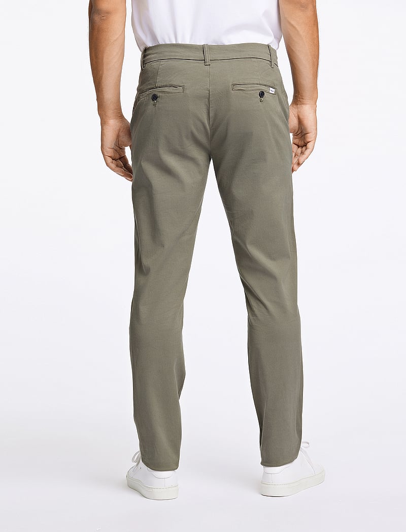 Lindbergh - Superflex chino pants - chinos - dk army - 4