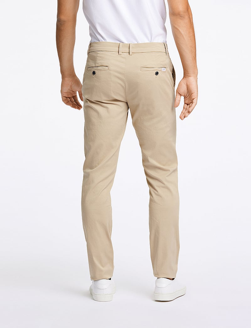 Lindbergh - Superflex chino pants - chinos - sand - 3