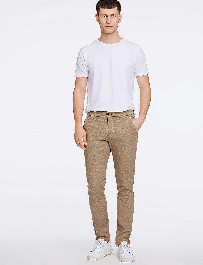 Lindbergh - AOP superflex chino pants - chinos - sand - 4