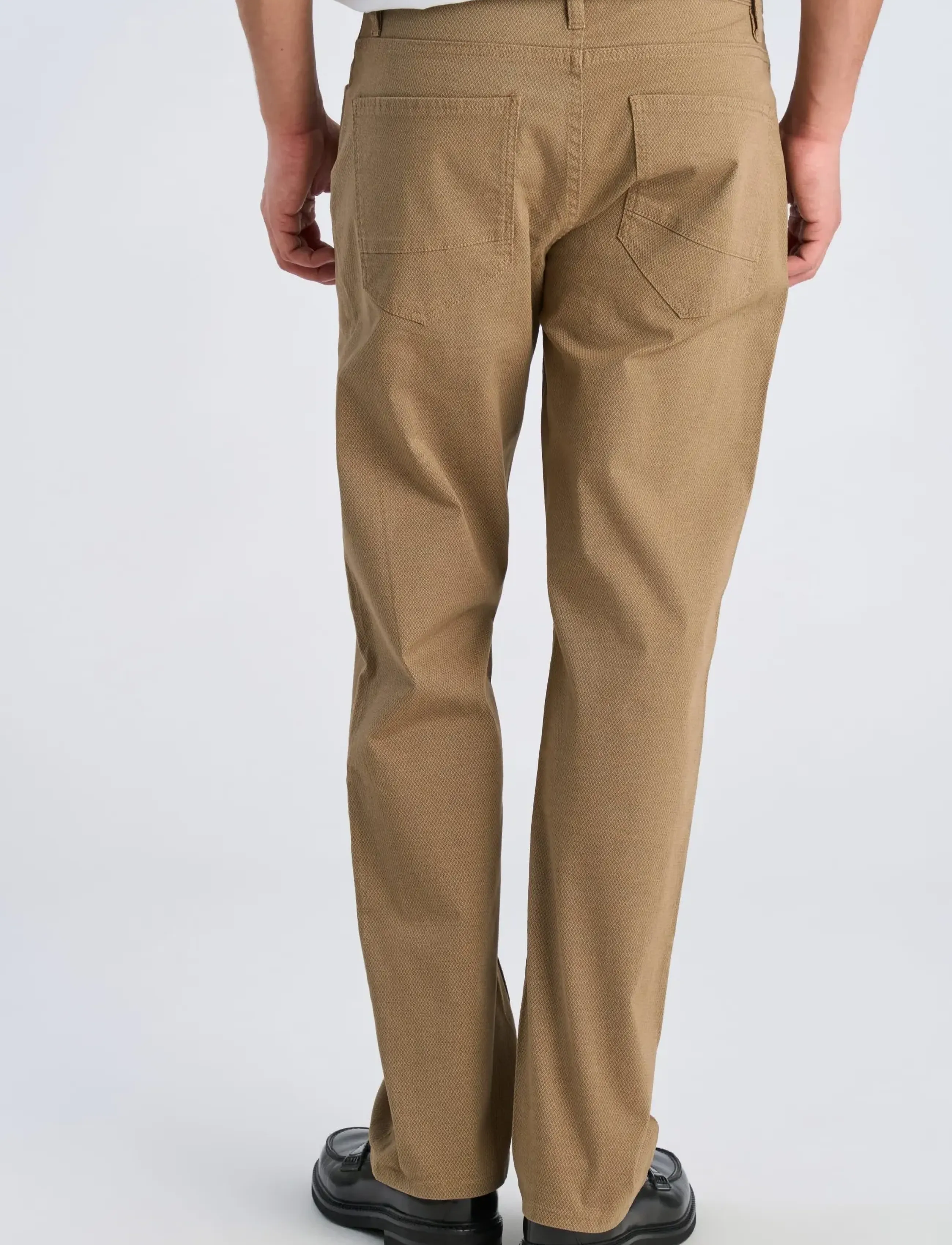 Lindbergh - AOP 5-pocket pants - casual byxor - sand - 4