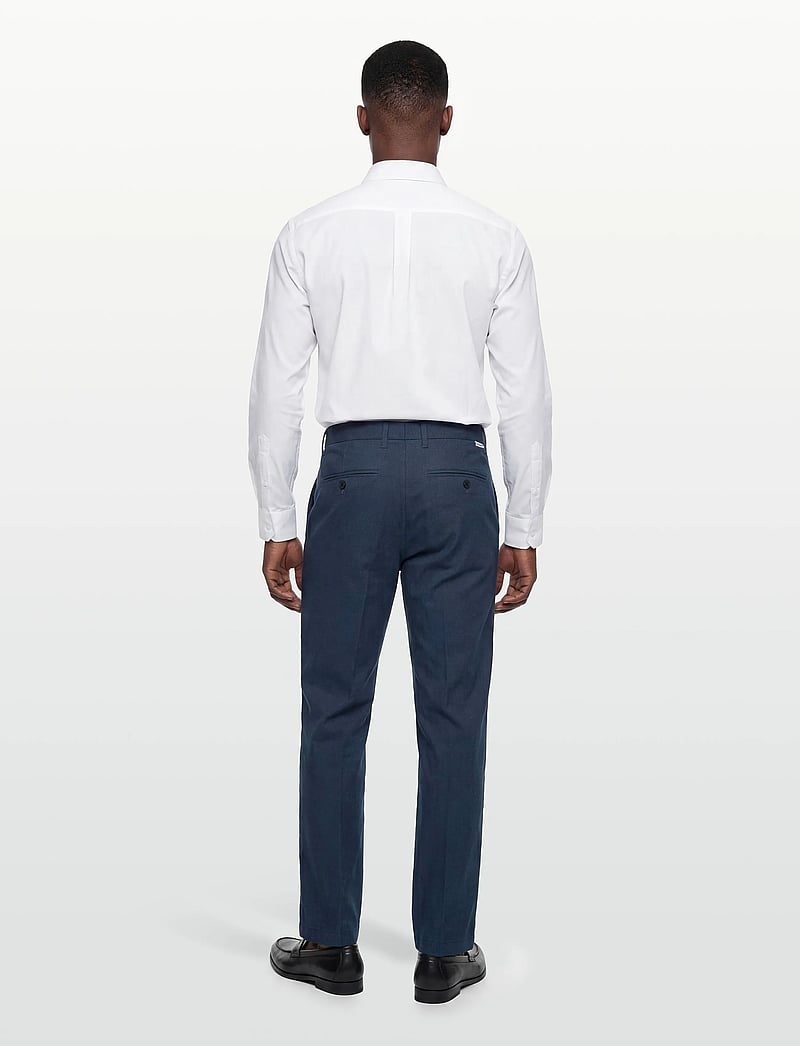 Lindbergh - AOP superflex chino pants - casual bukser - navy - 4