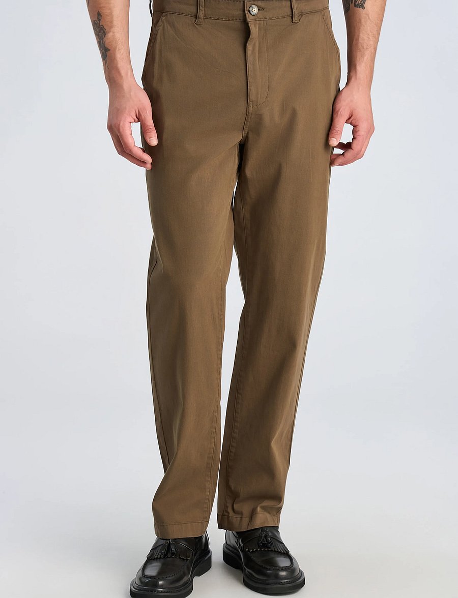 Lindbergh - Superflex chino pants - casual byxor - dk olive - 3