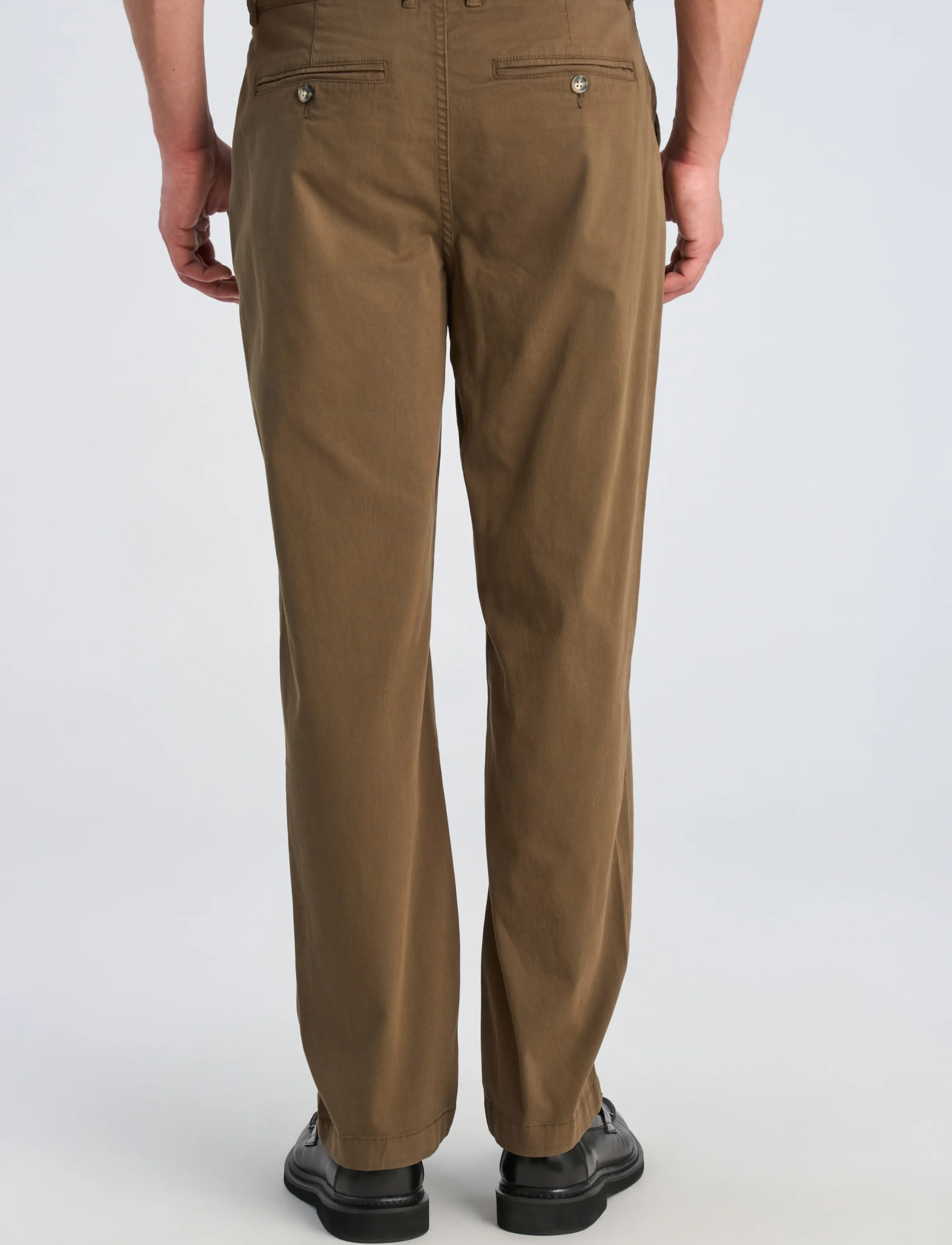 Lindbergh - Superflex chino pants - freizeithosen - dk olive - 4