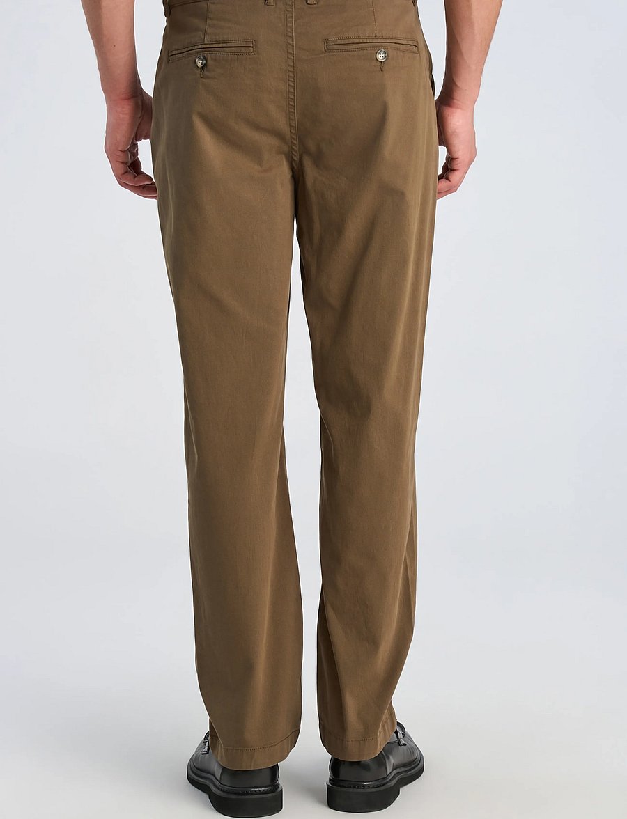 Lindbergh - Superflex chino pants - casual byxor - dk olive - 4