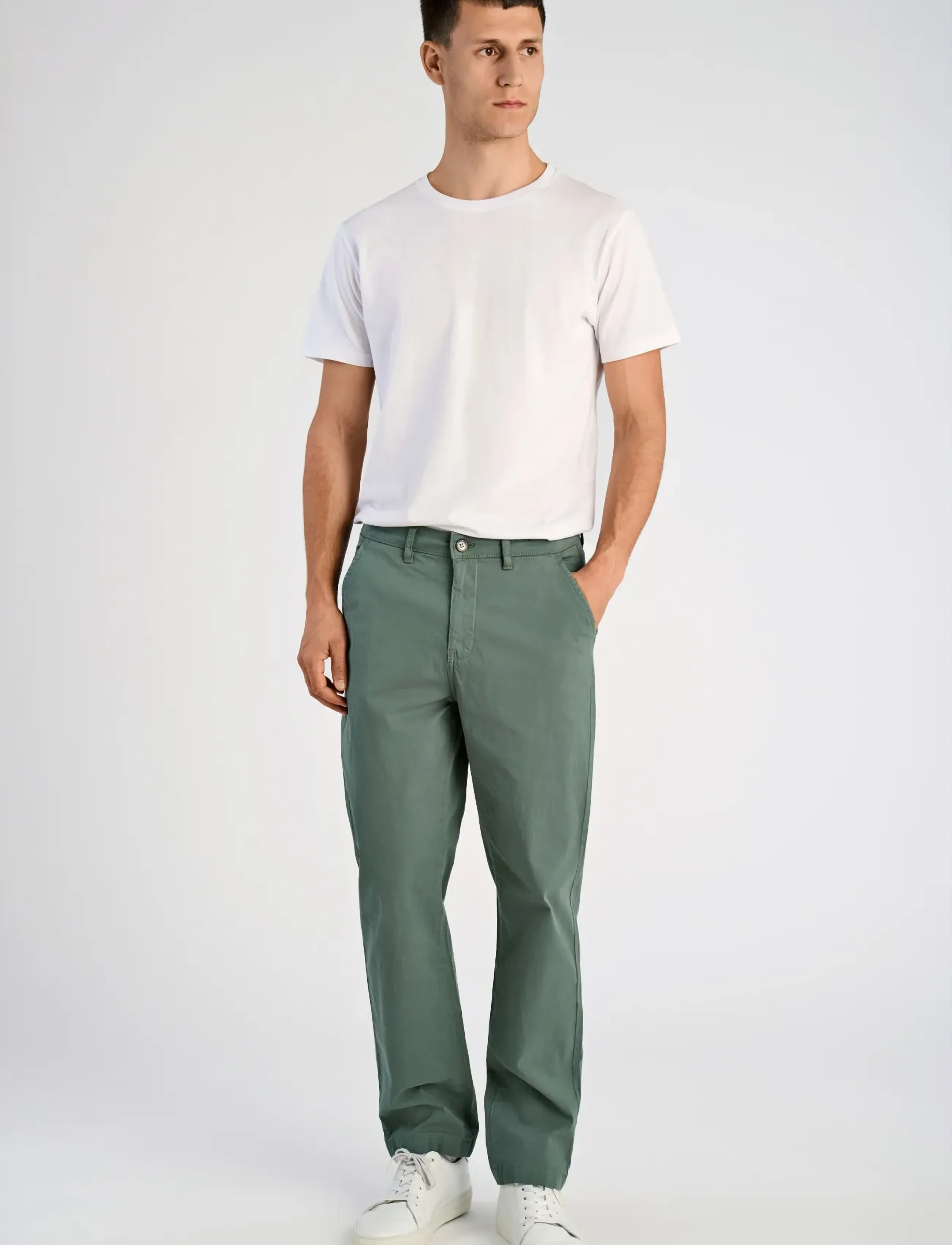 Lindbergh - Superflex chino pants - casual bukser - pine green - 3