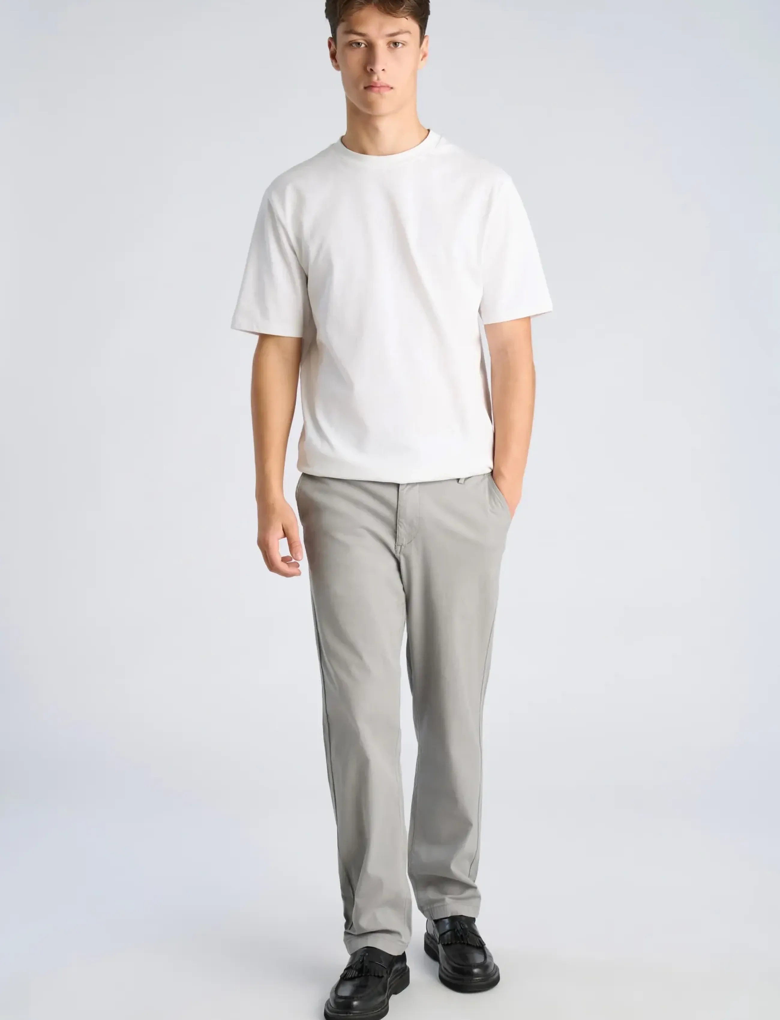 Lindbergh Superflex Chino Pants, M, Grey, Bukser > Chinos, Herre