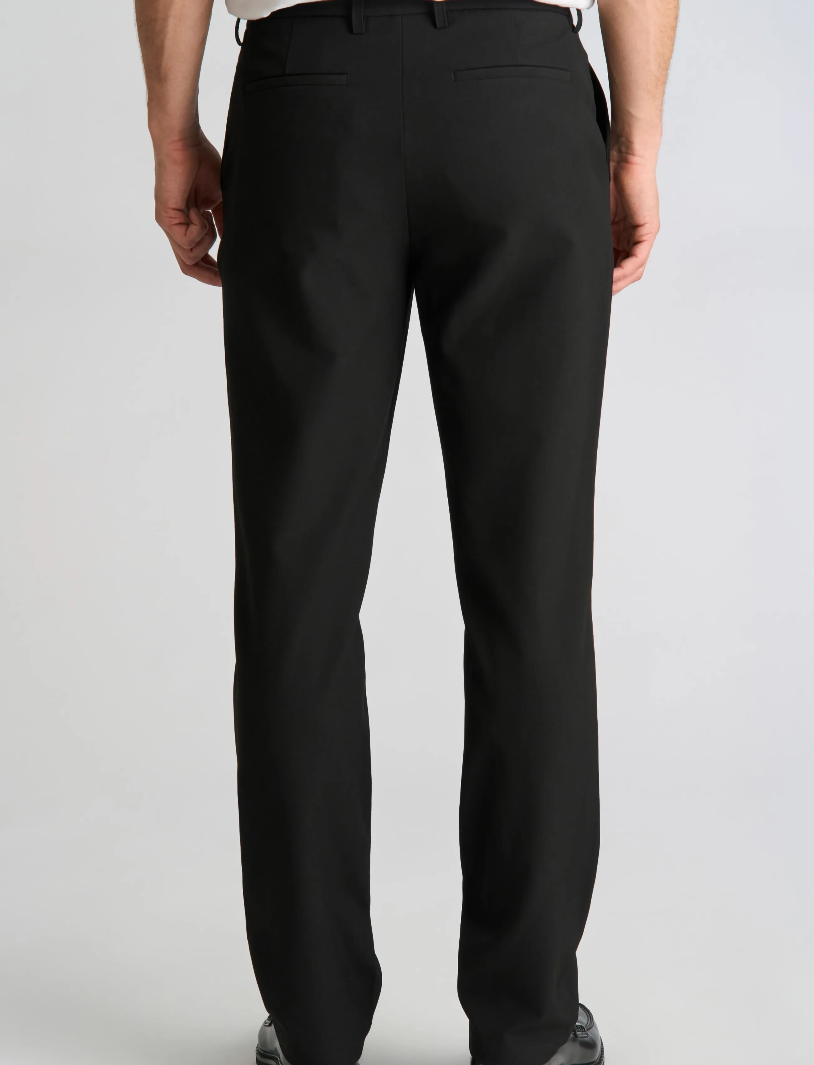 Lindbergh - Superflex formal chino pants - black - 4