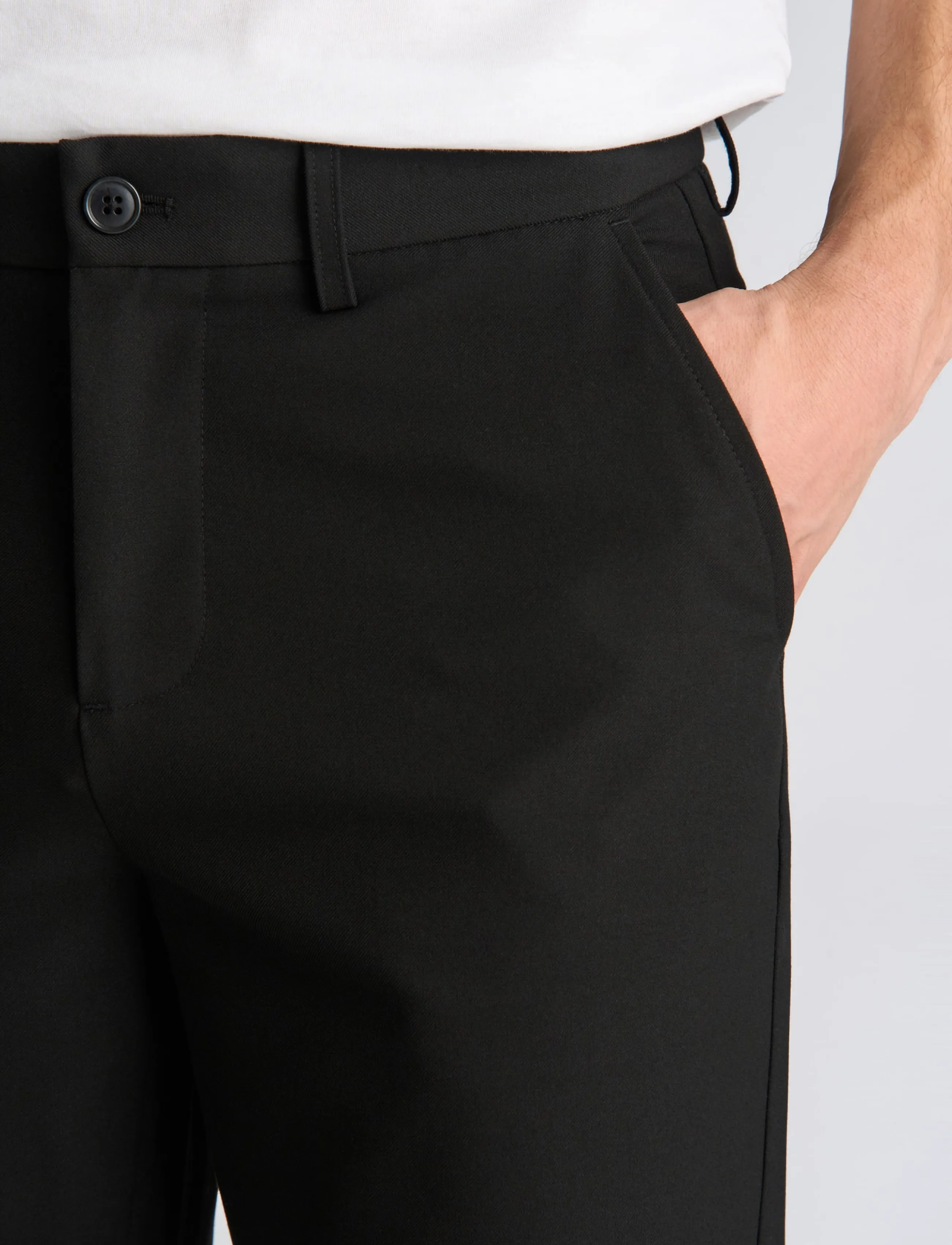 Lindbergh - Superflex formal chino pants - black - 5