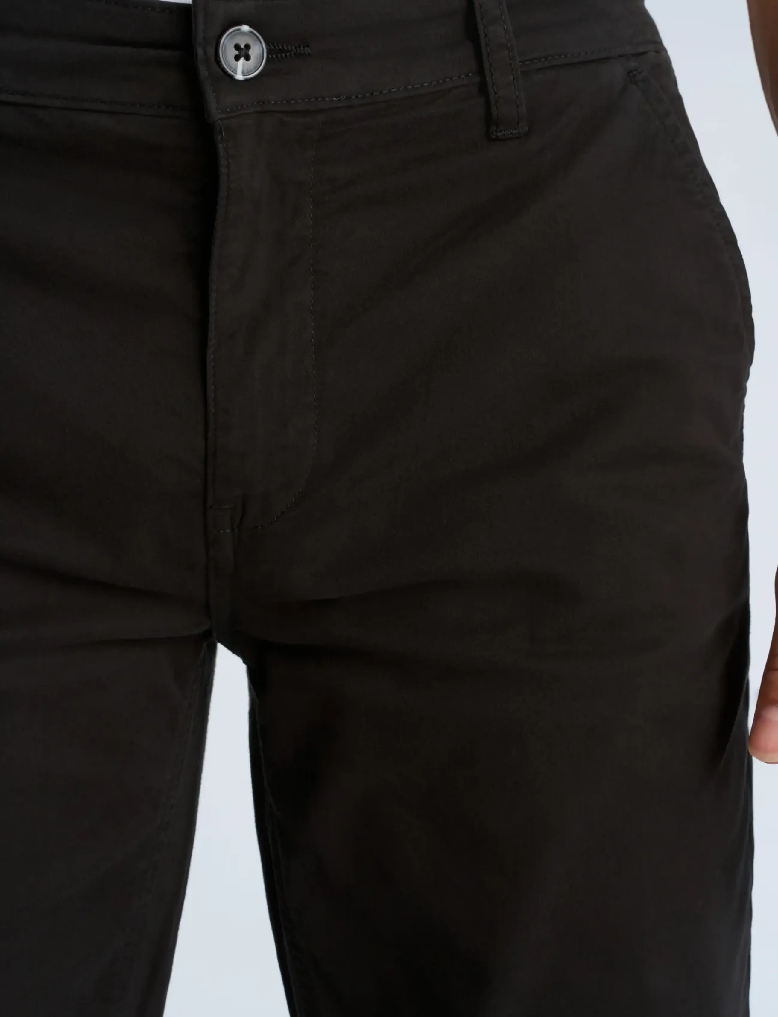 Lindbergh - Superflex cashmere touch chino pants - trousers & jeans - black - 4