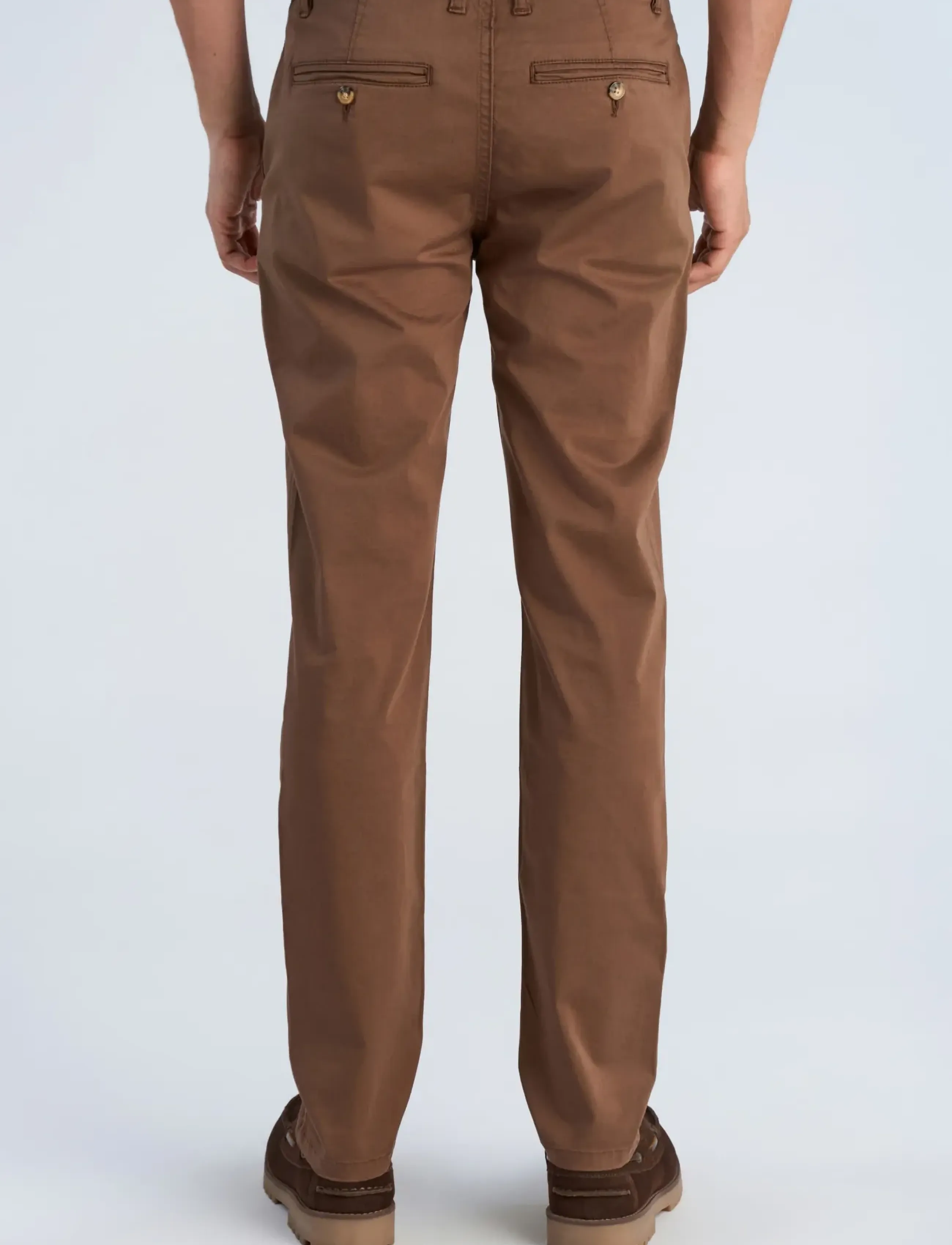 Lindbergh - Superflex cashmere touch chino pants - byxor & jeans - dk brown - 4