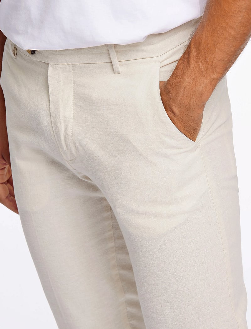 Lindbergh - Linen club pants - linased ülikonnapüksid - lt sand - 5