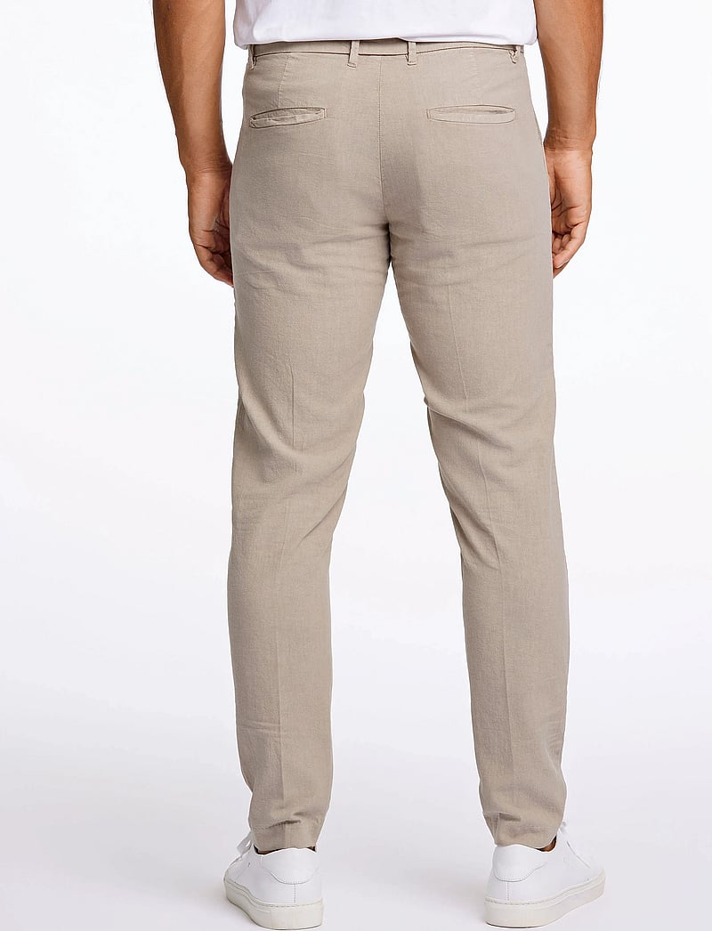 Lindbergh - Linen club pants - jakkesætbukser i hør - sand - 3