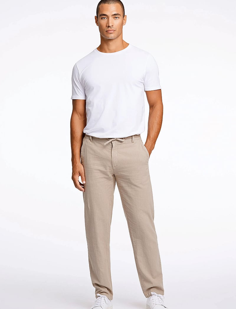 Lindbergh - Linen pants - hørbukser - sand - 4