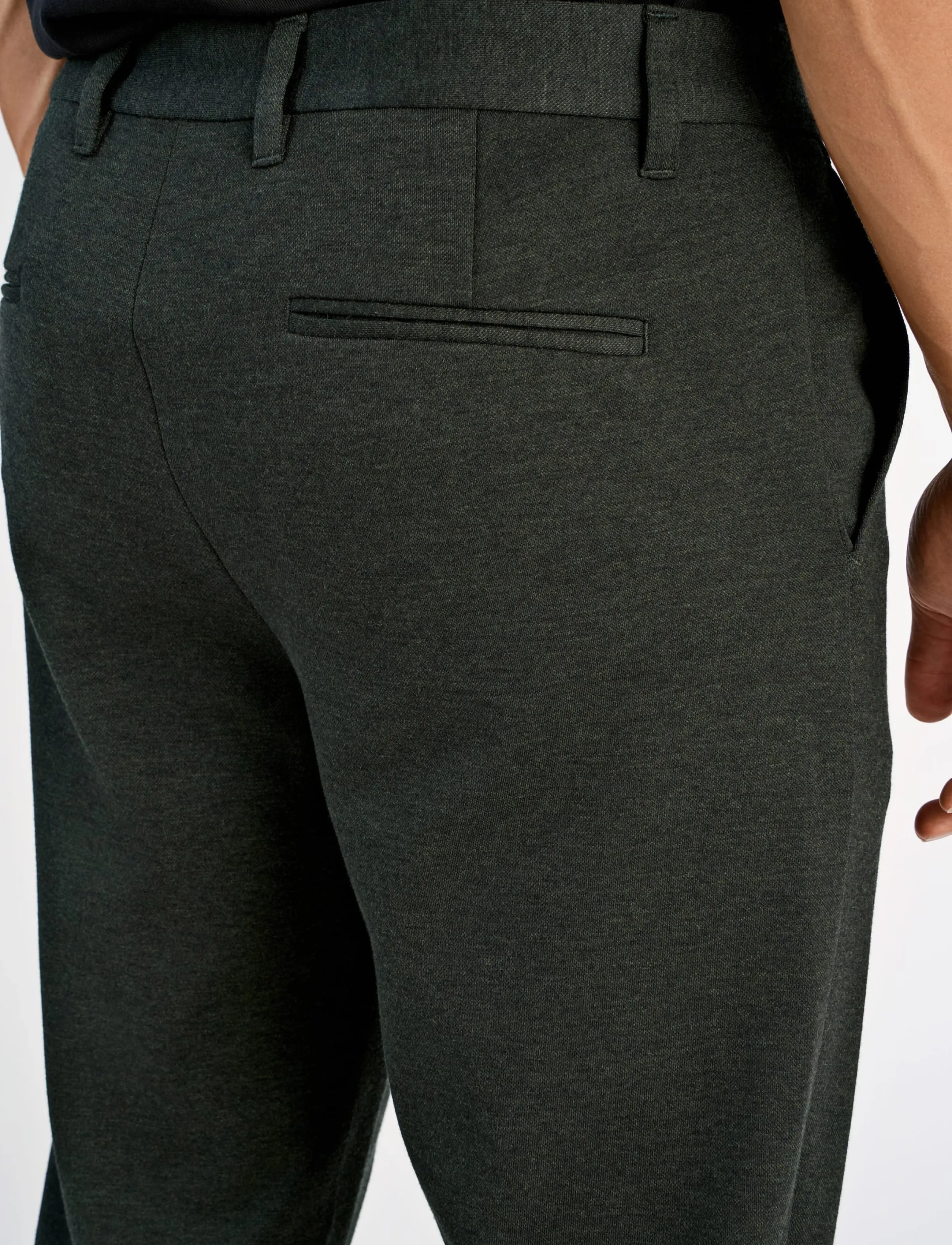 Lindbergh Superflex Knitted Cropped Pant chinos herr – bild 6
